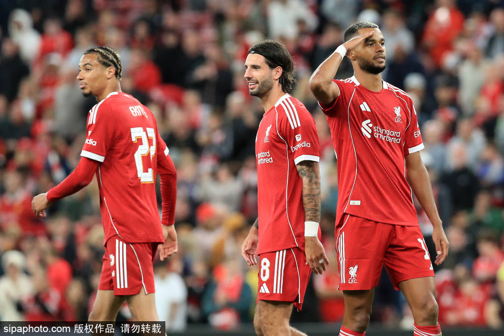 这个年轻的, 场最佳奖杯, 巧妙的过人